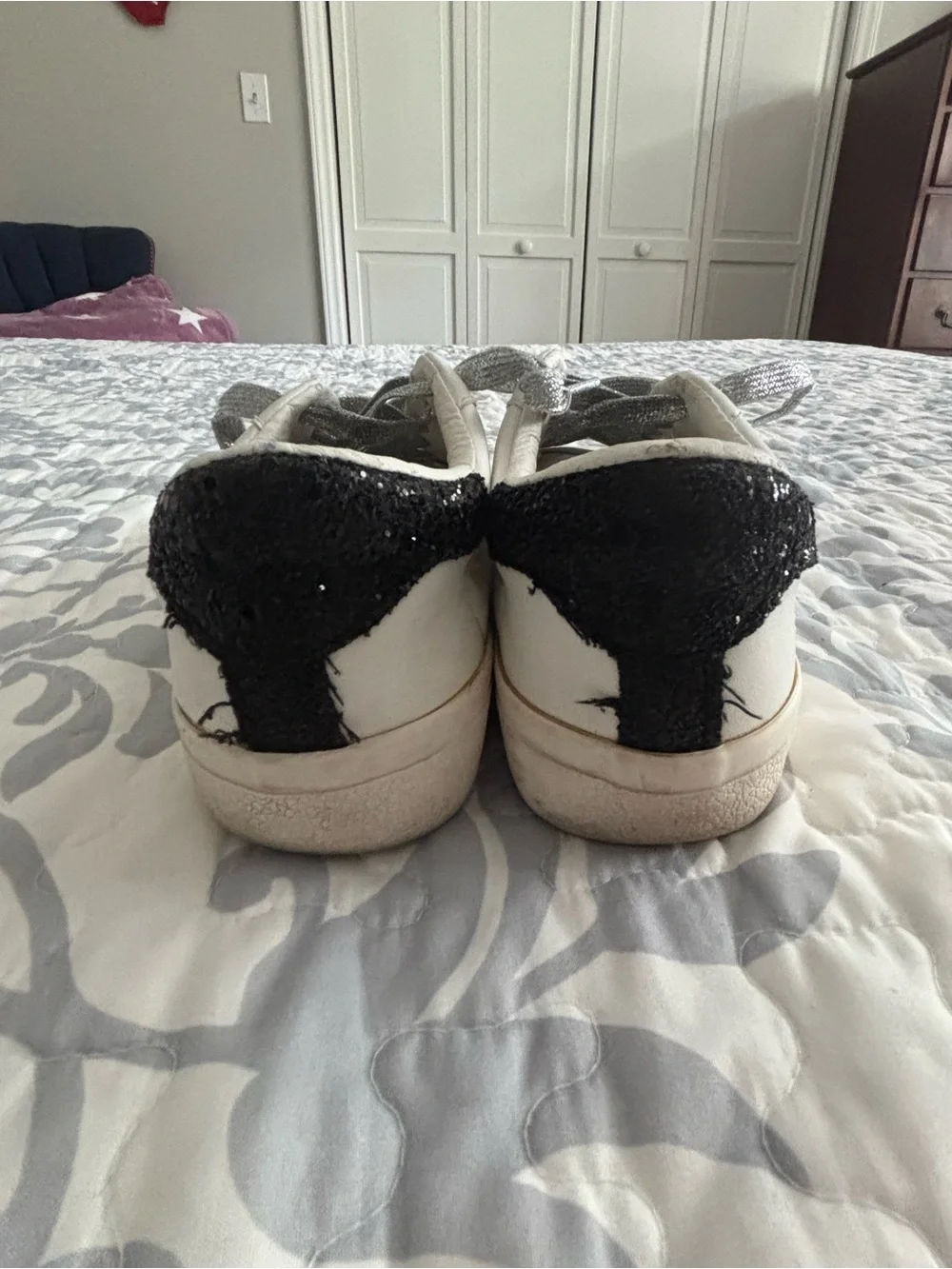 Vintage Havana White Sneakers with Black Star Accent